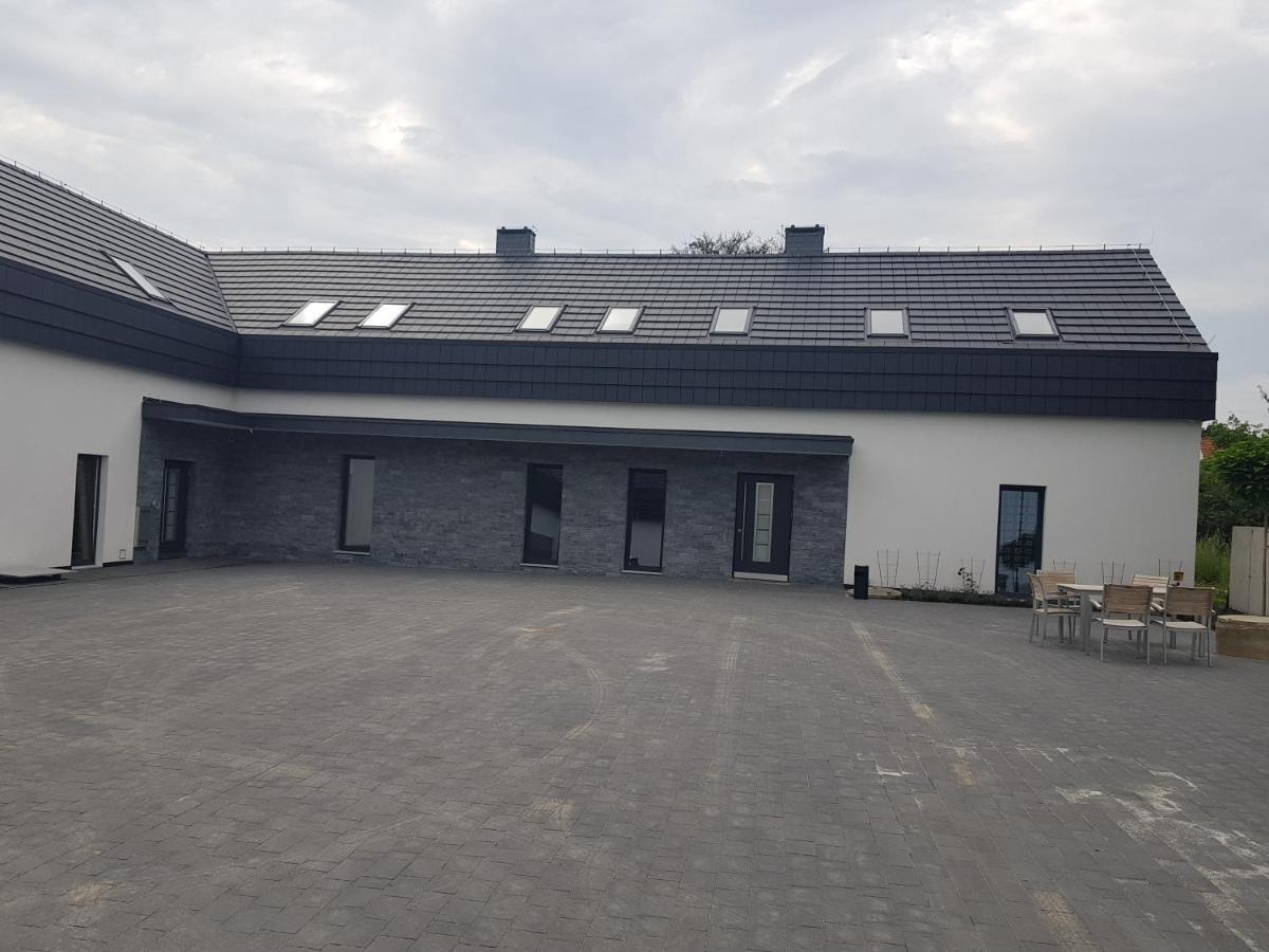 Villa Mlynska 8 Opole-Gorki Exterior foto